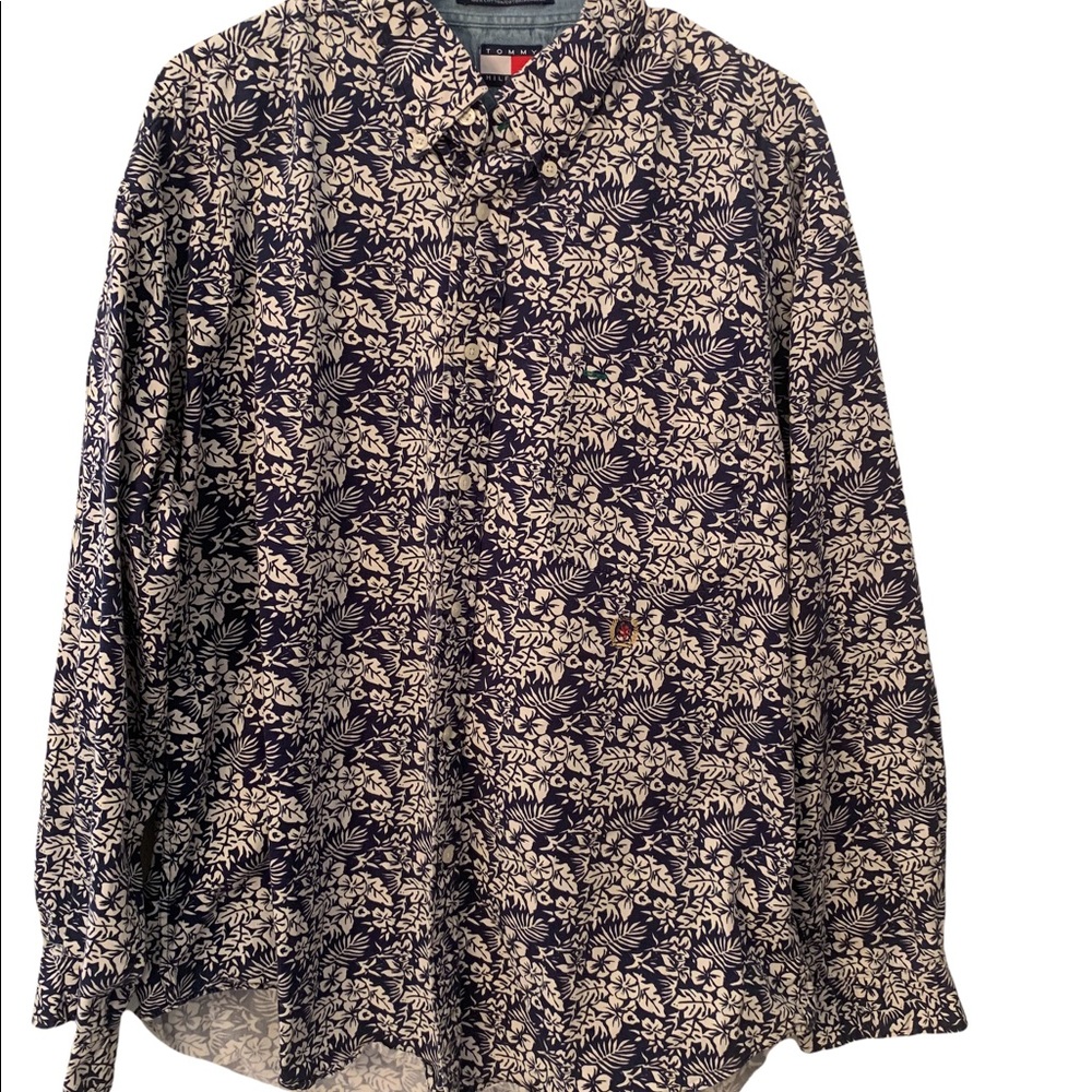 - Tommy Hilfiger Blue And White Hawaiian Button Down Crest Long Sleeve Shi…